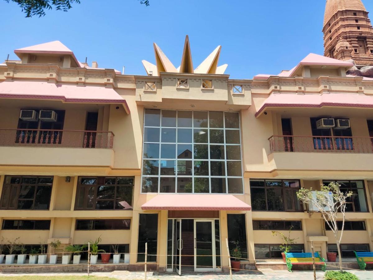 Ananda Krishna Van Vrindavan Ngoại thất bức ảnh
