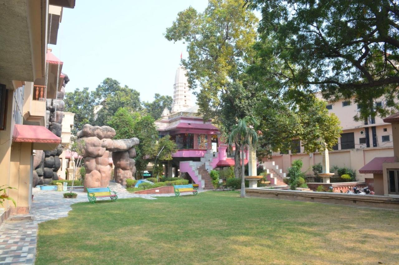 Ananda Krishna Van Vrindavan Ngoại thất bức ảnh
